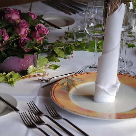 Hotell Restaurant Forstwirt 3*